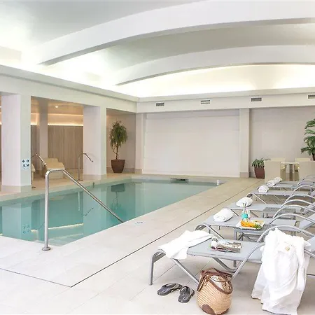 Hotel Sabina And