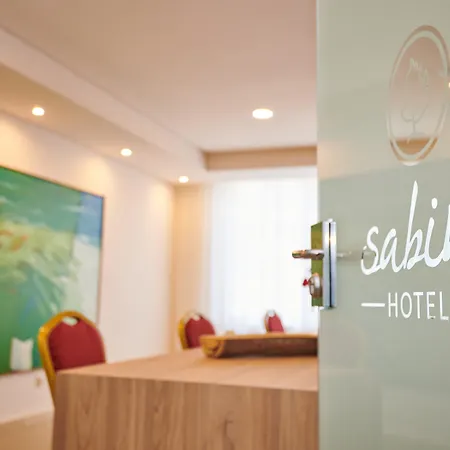 Hotel Sabina And